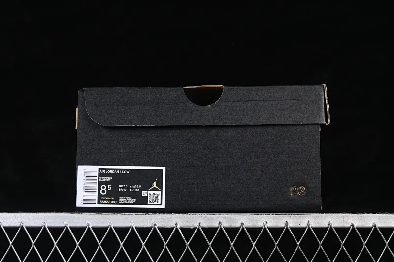 All categories Air Jordan Jordan series basketball shoes Air Jordan 1 Low High-end customized low-top sneakers Air Jordan 1 Low AJ1 Joe 1 meter white and green low-level cultural casual sneakers 553558-300